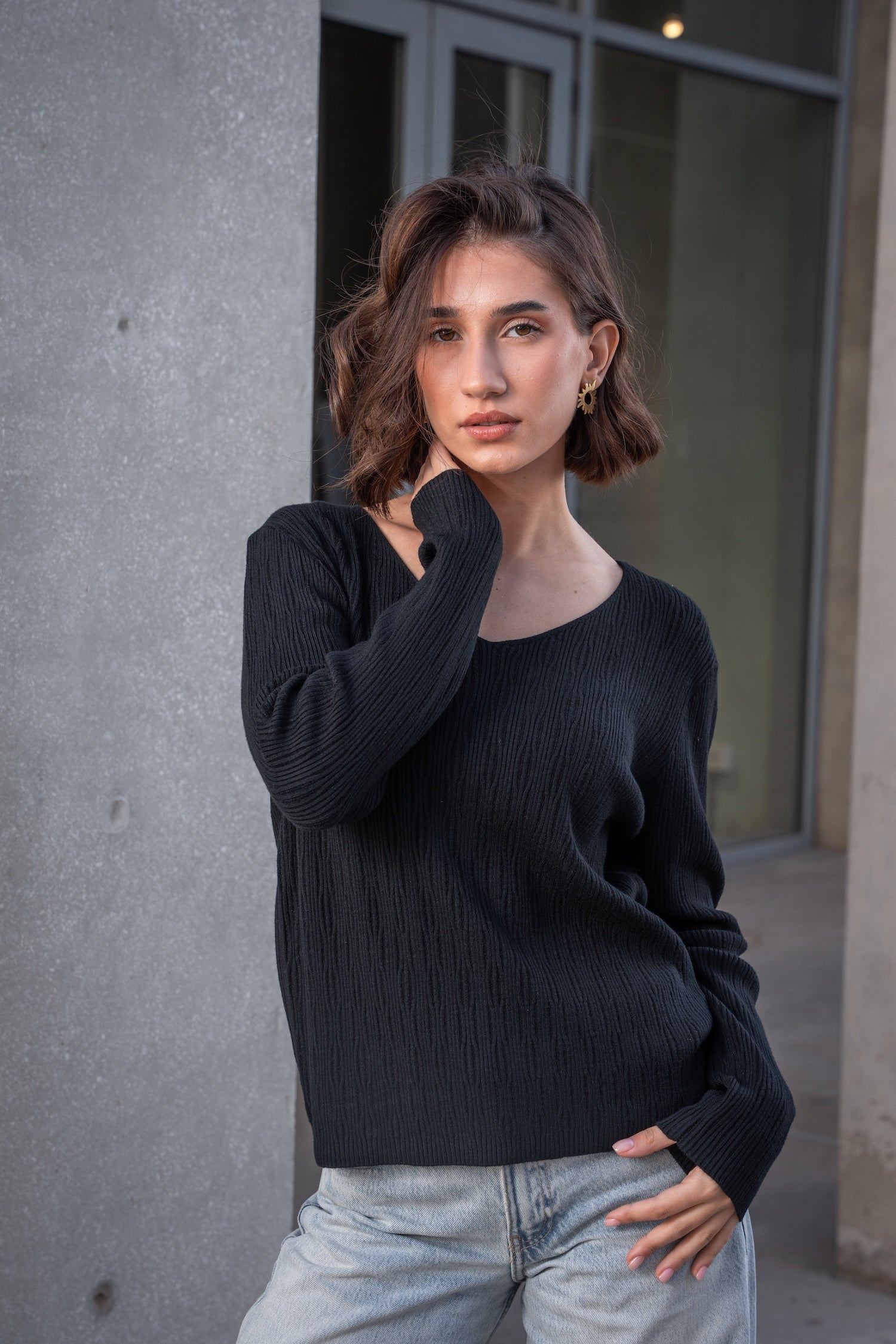 V-Neck Knit Jumper-Black