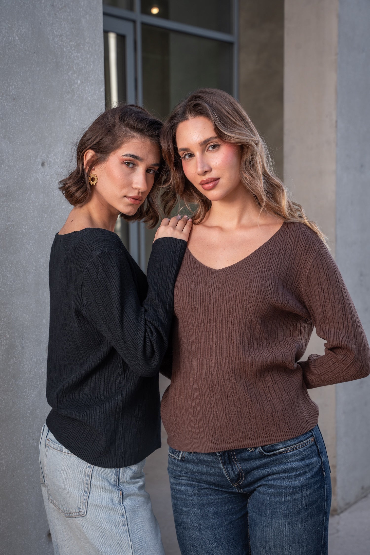 V-Neck Knit Jumper-Brown