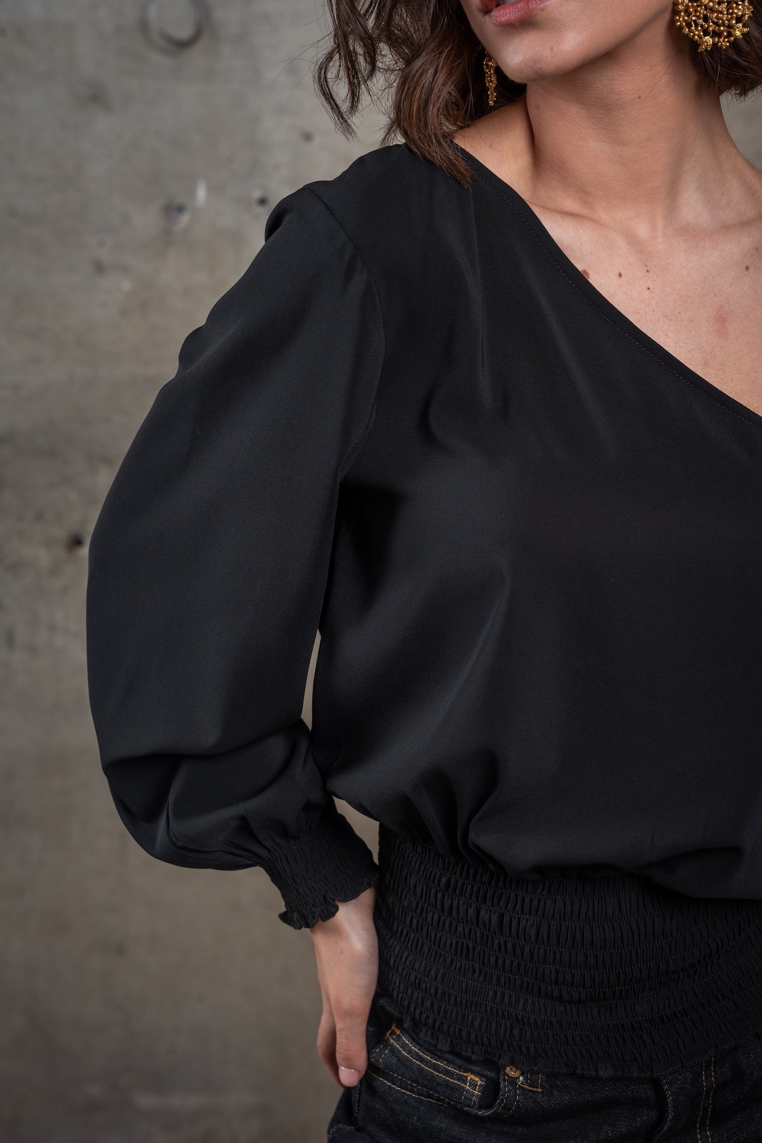 Reyna Asymmetric Top - Black