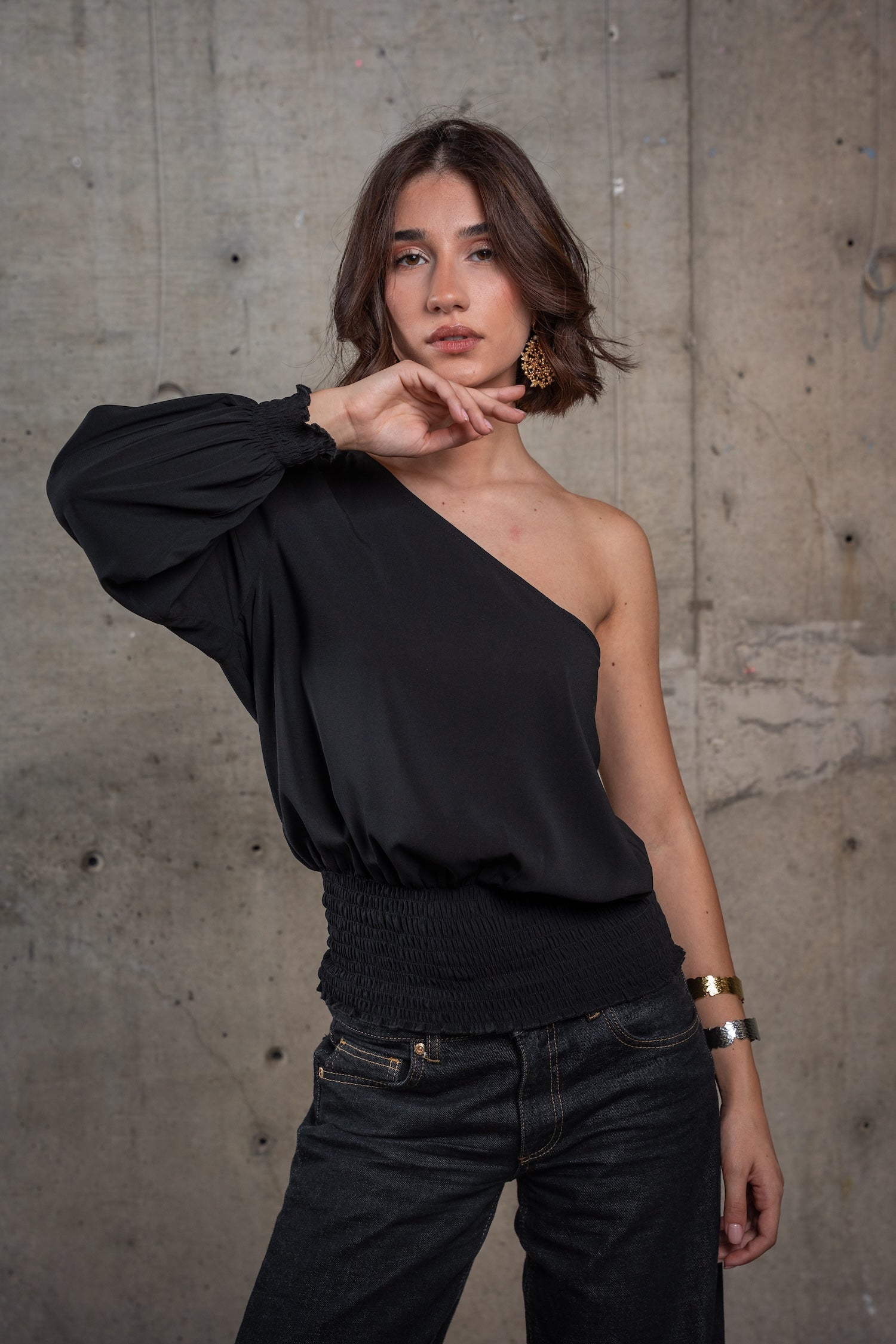 Reyna Asymmetric Top - Black